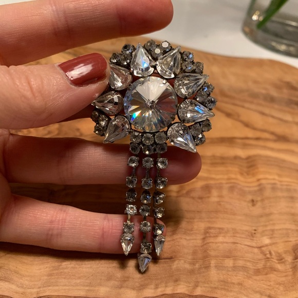 Vintage Jewelry - VINTAGE brooch